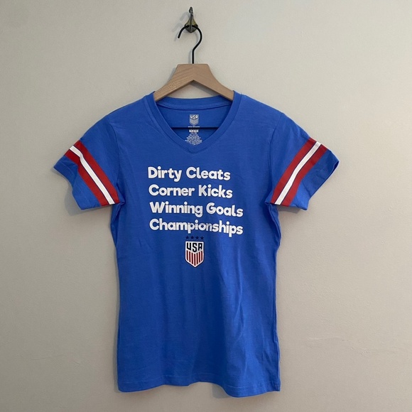 NWOT USA Soccer Girl's World Cup USWNT Dirty Cleats Champions Tee SIZE L (14/16) - Picture 3 of 7